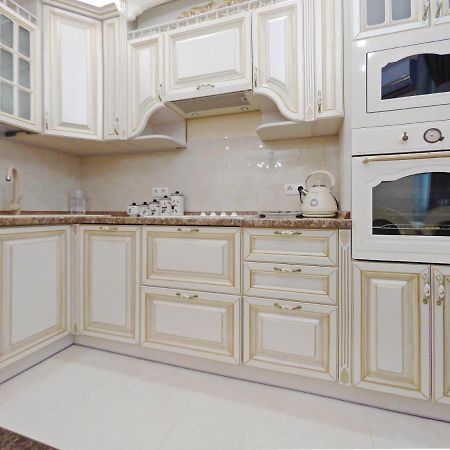 Сказочно Волшебная Квартира Соломенском Районе Добробут Kiew Exterior foto
