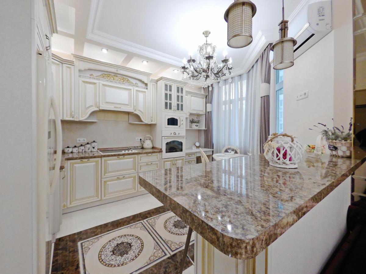 Сказочно Волшебная Квартира Соломенском Районе Добробут Kiew Exterior foto